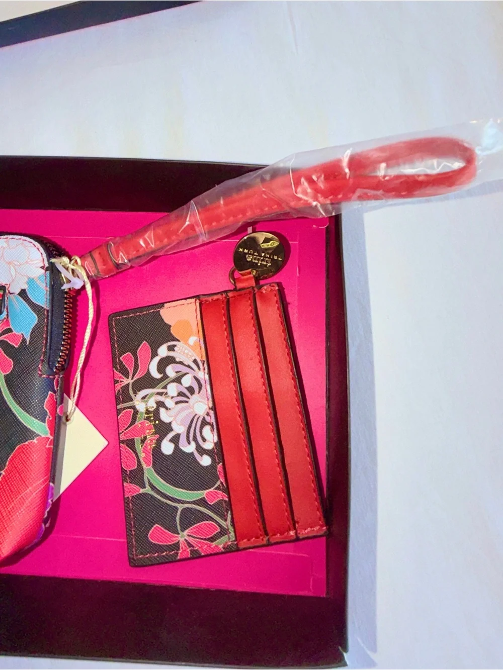 NWT Trina Turk Floral Wristlet & Card Holder Set Black Multi Wallet